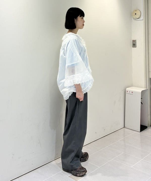 りかちょび/岸本梨佳さんの「BEAMS WOMEN｜【別注】SCREEN STARS / ロゴ プリント ショートスリーブ」を使ったコーディネート