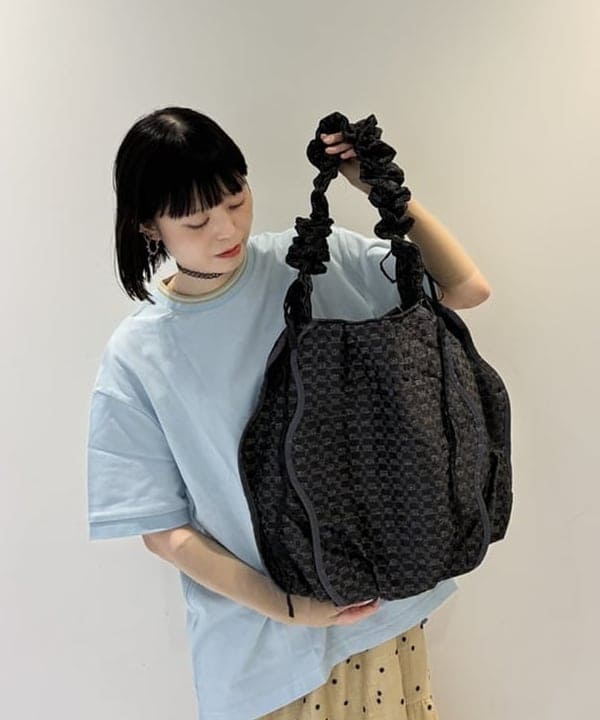 りかちょび/岸本梨佳さんの「【別注】FRED PERRY / リラックスド ピケ Tシャツ」を使ったコーディネート