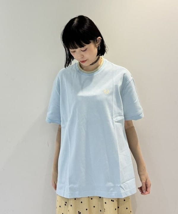 りかちょび/岸本梨佳さんの「【別注】FRED PERRY / リラックスド ピケ Tシャツ」を使ったコーディネート