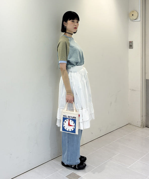 りかちょび/岸本梨佳さんの「フリル ティアード スカート」を使ったコーディネート