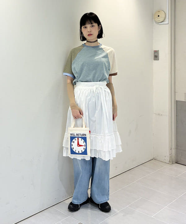 りかちょび/岸本梨佳さんの「フリル ティアード スカート」を使ったコーディネート