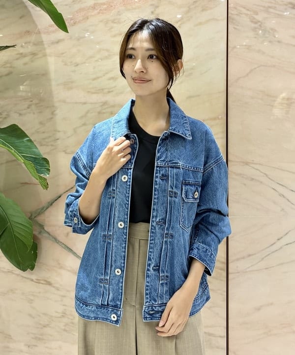 茂野 真楓さんの「BEAMS WOMEN｜【別注】スタイリスト佐藤佳菜子 &times; SLOANE / ウール混 クルーネック  Tシャツ」を使ったコーディネート
