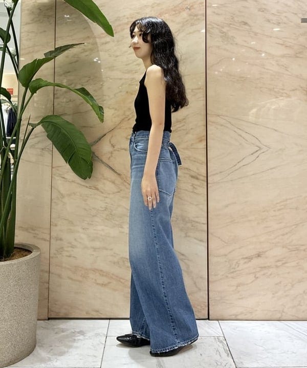 中丸　栞さんの「BEAMS WOMEN｜AK+1 / レイヤード リブ タンクトップ」を使ったコーディネート