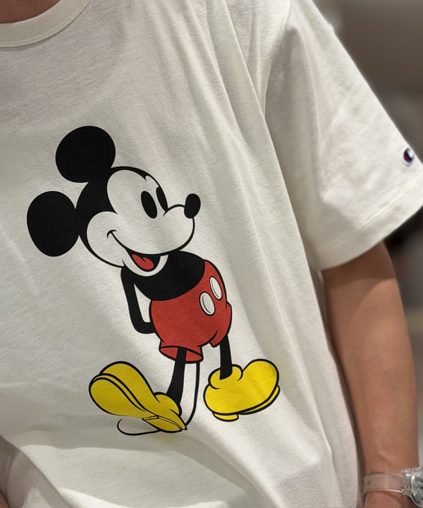 BAKU(東江 漠)さんの「【別注】Champion / ミッキーマウス / Ｔシャツ」を使ったコーディネート
