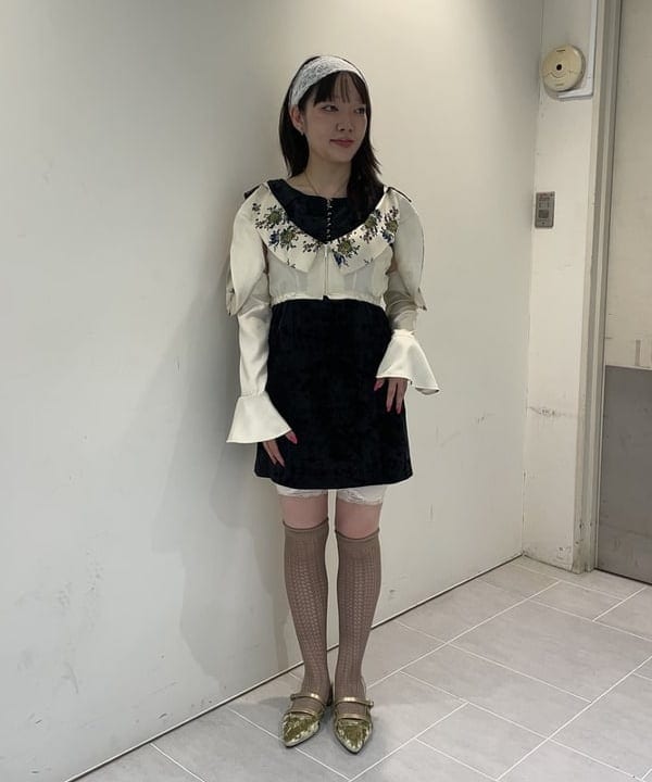 rinnaさんの「BEAMS WOMEN｜クラシック ベロア ミニ ワンピース」を使ったコーディネート