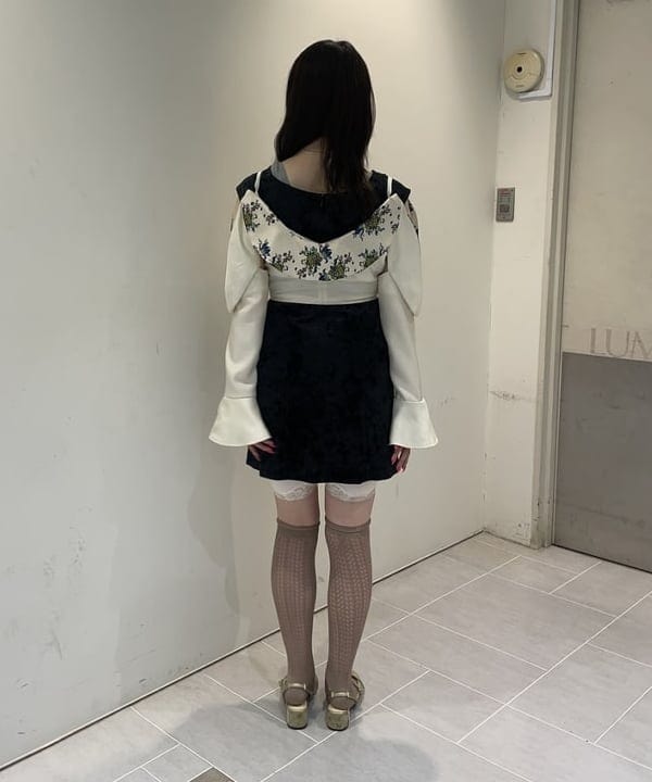 rinnaさんの「BEAMS WOMEN｜クラシック ベロア ミニ ワンピース」を使ったコーディネート