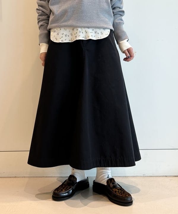 清水 彩乃さんの「BEAMS WOMEN｜フラワー サーマル パーカー」を使ったコーディネート