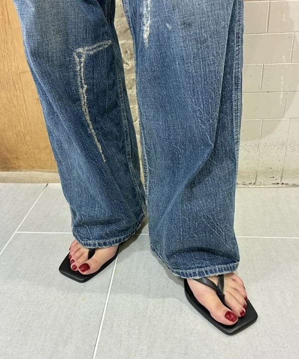 CHIHIROさんの「BEAMS WOMEN｜【別注】スタイリスト佐藤佳菜子 &times; SLOANE / リブ クルーネック フレンチスリーブ トップス」を使ったコーディネート