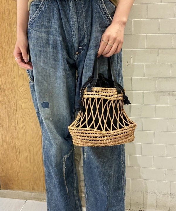 CHIHIROさんの「BEAMS WOMEN｜【別注】スタイリスト佐藤佳菜子 &times; SLOANE / リブ クルーネック フレンチスリーブ トップス」を使ったコーディネート