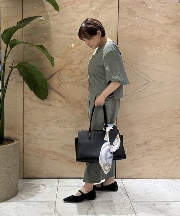 塚越 有紀さんの「BEAMS WOMEN｜エディター東原妙子 &times; Demi-Luxe BEAMS / ライトウェイト スカート」を使ったコーディネート