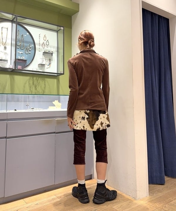 れいなさんの「BEAMS WOMEN｜フェイクファー ミニ スカート」を使ったコーディネート