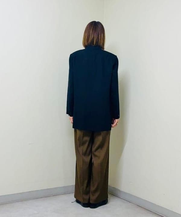 岩沢 珠代さんの「BEAMS WOMEN｜ラペルレス オーバー ジャケット」を使ったコーディネート