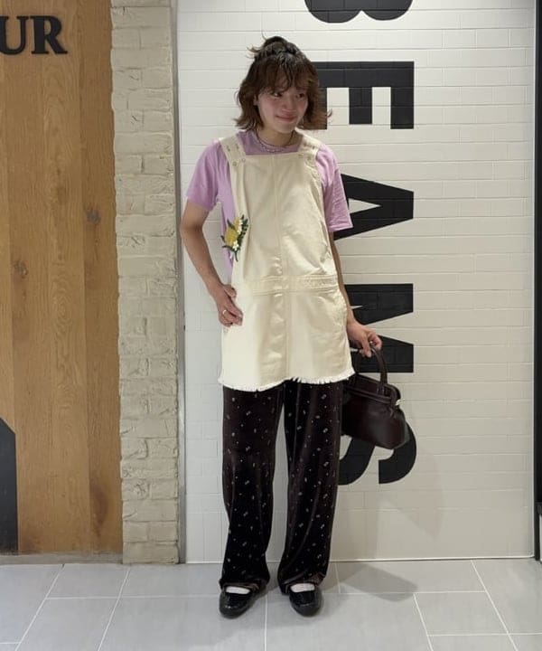 マツミヤさんの「BEAMS WOMEN｜ショート ジャンプ スカート」を使ったコーディネート