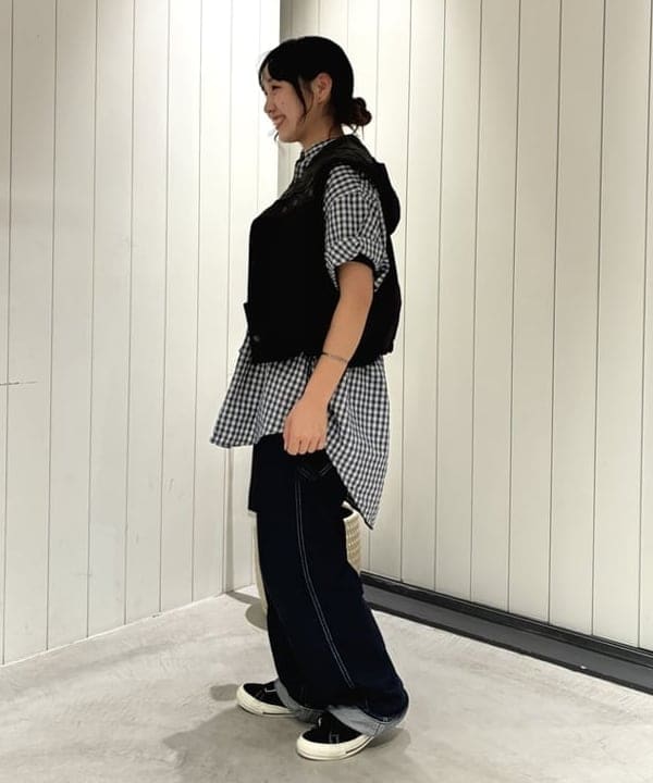 アベアミさんの「BEAMS WOMEN｜マウンテンパーカー ベスト」を使ったコーディネート