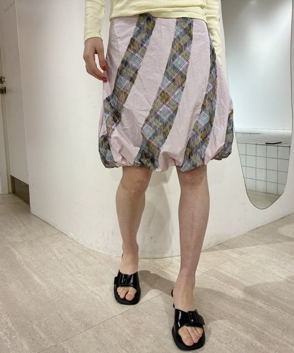 神坂 莉子さんの「BEAMS WOMEN｜【別注】MILLER / 2パック Tシャツ」を使ったコーディネート