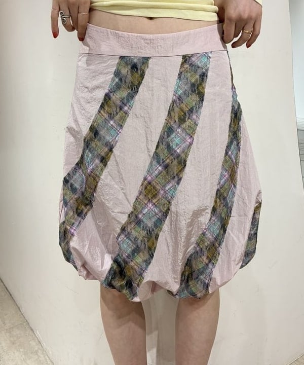 神坂 莉子さんの「BEAMS WOMEN｜【別注】MILLER / 2パック Tシャツ」を使ったコーディネート
