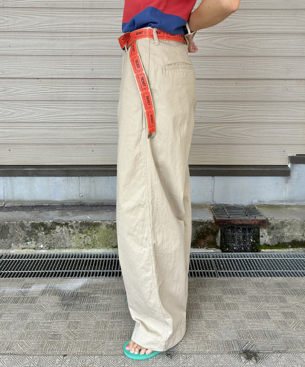 MATSUMOTO AMIさんの「BEAMS WOMEN｜12ゲージ BB エンブロイダリー カーディガン 26FW」を使ったコーディネート