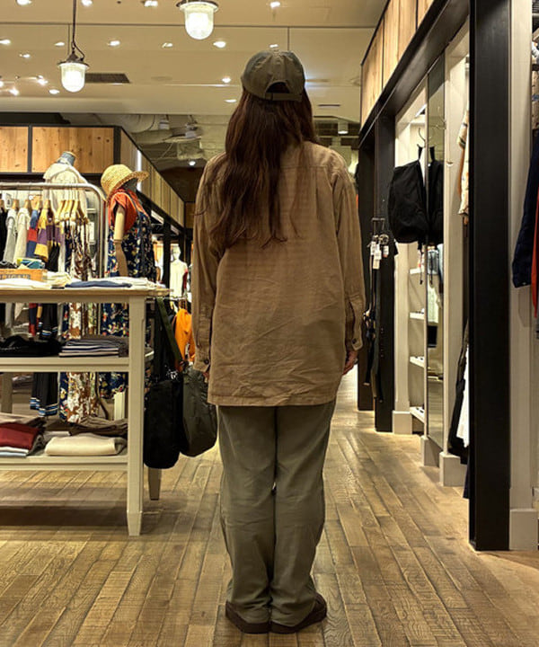 サイトウ　トモミさんの「BEAMS WOMEN｜ボーダー バインダー ショートスリーブ Tシャツ」を使ったコーディネート