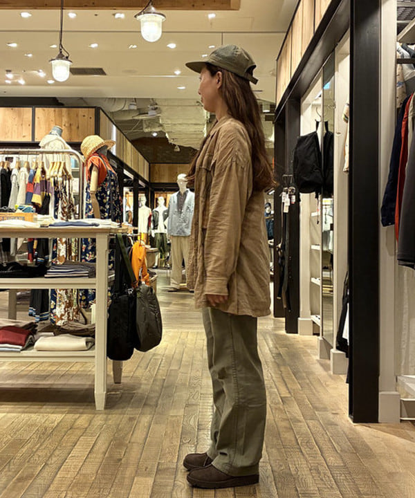 サイトウ　トモミさんの「BEAMS WOMEN｜ボーダー バインダー ショートスリーブ Tシャツ」を使ったコーディネート
