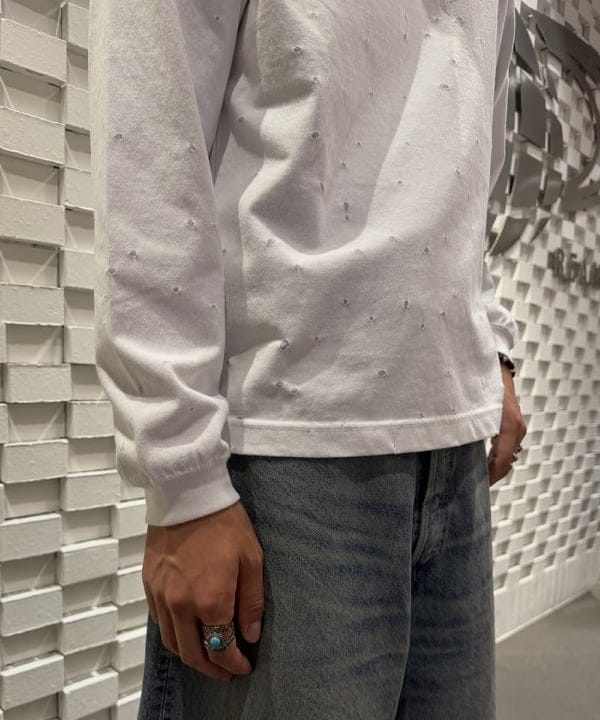 三宅 雄平さんの「BEAMS WOMEN｜ピンホール ロングスリーブ Tシャツ」を使ったコーディネート