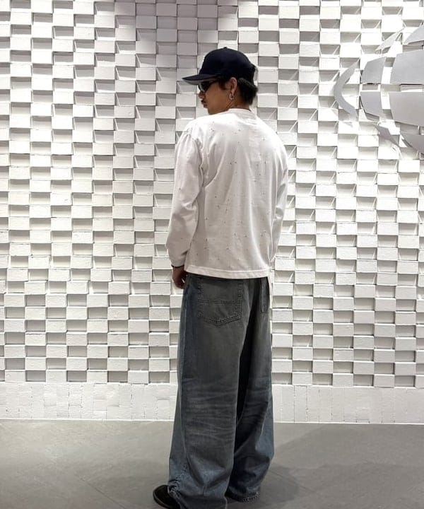 三宅 雄平さんの「BEAMS WOMEN｜ピンホール ロングスリーブ Tシャツ」を使ったコーディネート
