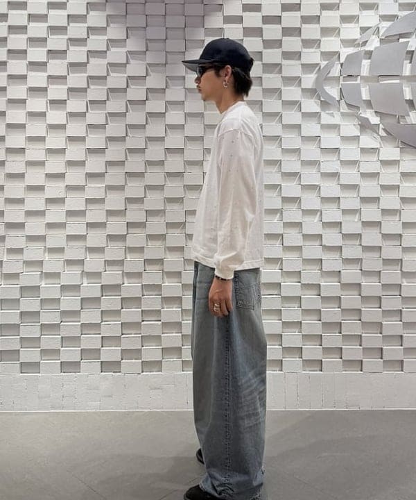 三宅 雄平さんの「BEAMS WOMEN｜ピンホール ロングスリーブ Tシャツ」を使ったコーディネート