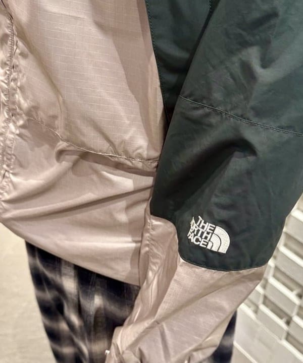 藤井 倖輝さんの「BEAMS WOMEN｜【別注】THE NORTH FACE PURPLE LABEL / マウンテン ウインド パーカ」を使ったコーディネート