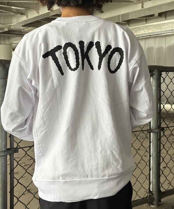 NADEL ナデールさんの「BEAMS WOMEN｜【別注】Champion / リバースウィーブ（R）シティ ロングスリーブTシャツ」を使ったコーディネート