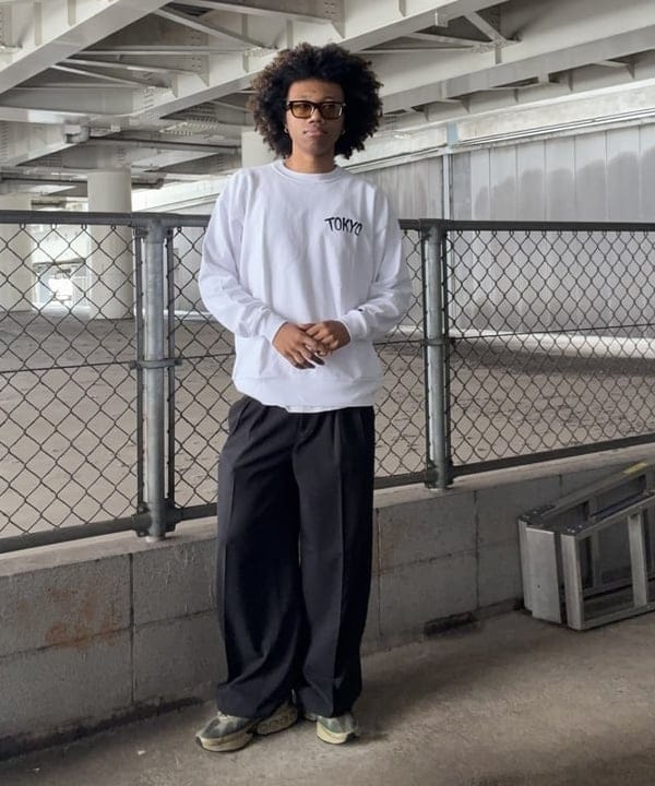 NADEL ナデールさんの「BEAMS WOMEN｜【別注】Champion / リバースウィーブ（R）シティ ロングスリーブTシャツ」を使ったコーディネート
