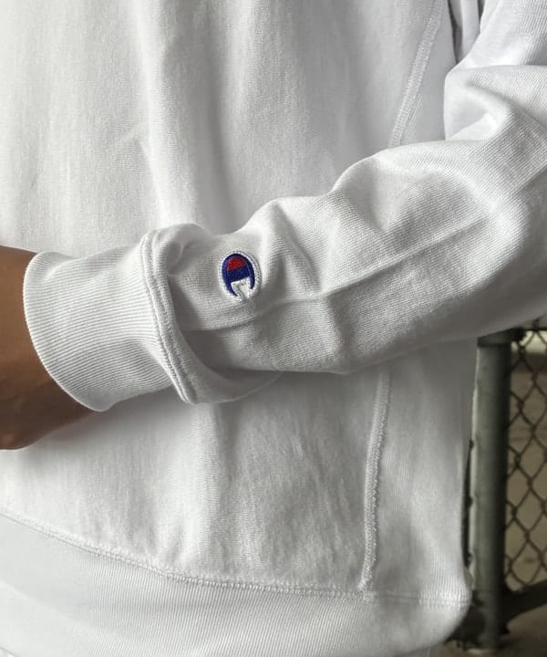 NADEL ナデールさんの「BEAMS WOMEN｜【別注】Champion / リバースウィーブ（R）シティ ロングスリーブTシャツ」を使ったコーディネート