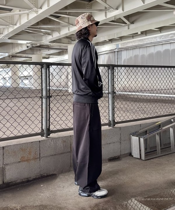 Gazziさんの「BEAMS WOMEN｜adidas / ファイヤーバード トラックトップ」を使ったコーディネート