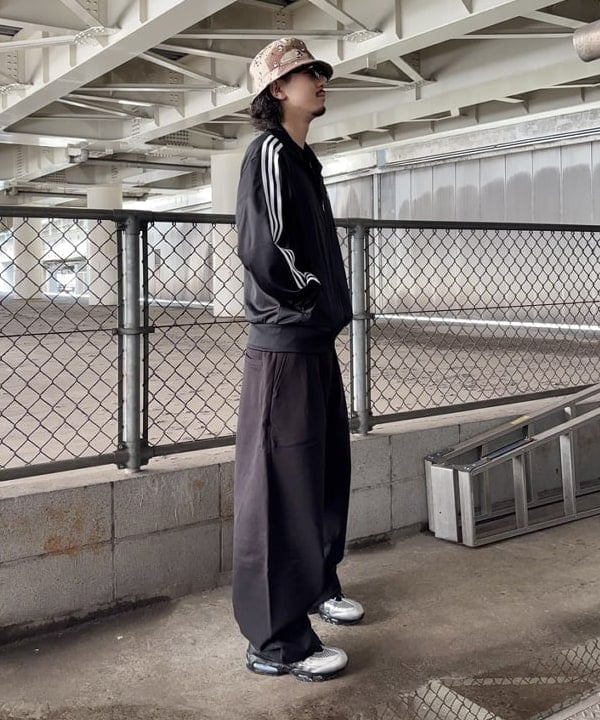 Gazziさんの「BEAMS WOMEN｜adidas / ファイヤーバード トラックトップ」を使ったコーディネート