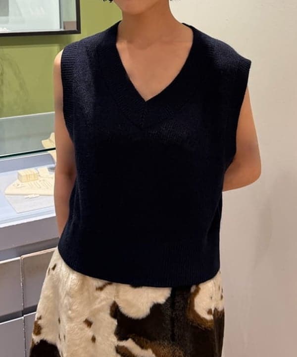 リズさんの「BEAMS WOMEN｜フェイクファー ミニ スカート」を使ったコーディネート
