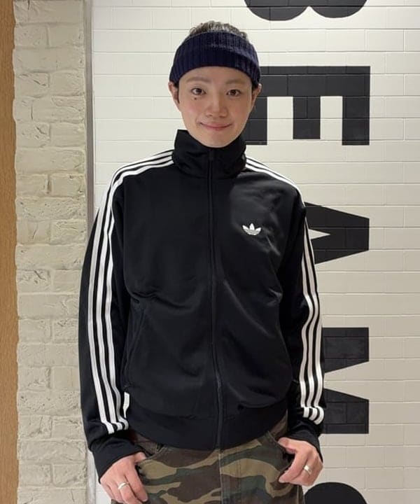 マツミヤさんの「BEAMS WOMEN｜adidas / ファイヤーバード トラックトップ」を使ったコーディネート