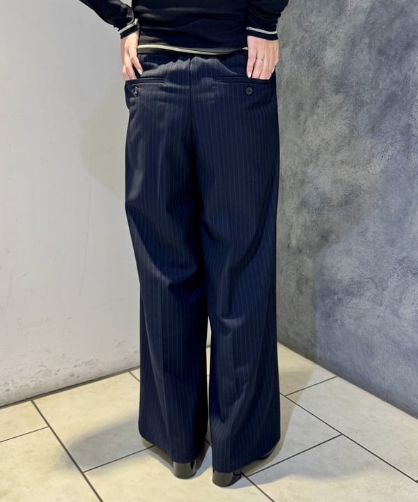 reinaさんの「BEAMS WOMEN｜ピンストライプ ワイド イージー パンツ」を使ったコーディネート