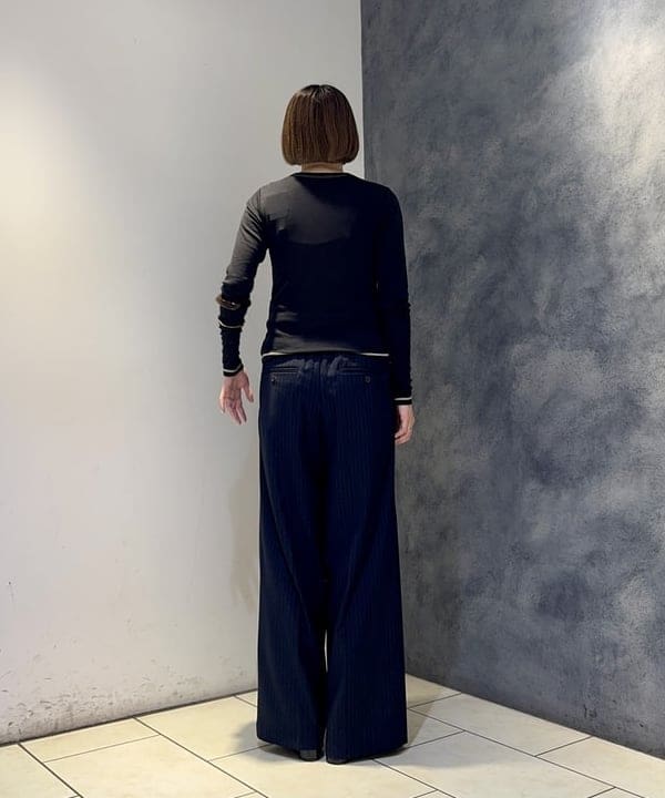 reinaさんの「BEAMS WOMEN｜ピンストライプ ワイド イージー パンツ」を使ったコーディネート