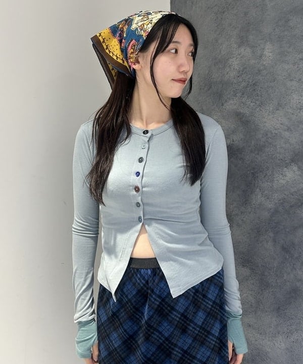 ハルカさんの「BEAMS WOMEN｜ベロア プリント レース ヘム スカート」を使ったコーディネート