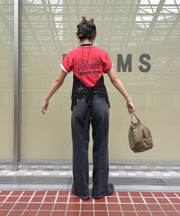 矢野(青木)優香さんの「BEAMS WOMEN｜maturely / レース ホルター トップ」を使ったコーディネート