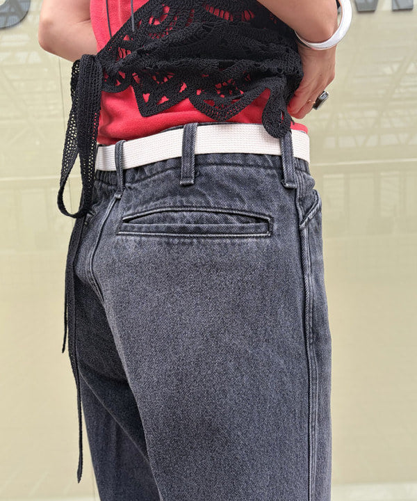 矢野(青木)優香さんの「BEAMS WOMEN｜maturely / レース ホルター トップ」を使ったコーディネート