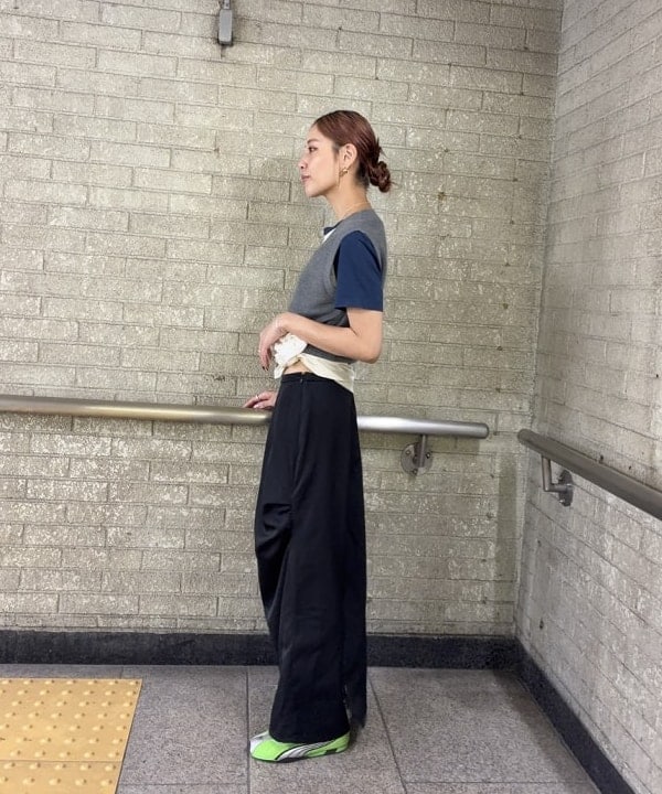 れいなさんの「BEAMS WOMEN｜Vネック ベスト」を使ったコーディネート