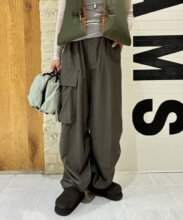 ando naoさんの「BEAMS WOMEN｜maturely / オクタ ミリタリー ベスト」を使ったコーディネート