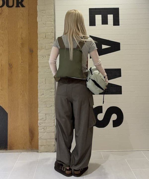 ando naoさんの「BEAMS WOMEN｜maturely / オクタ ミリタリー ベスト」を使ったコーディネート
