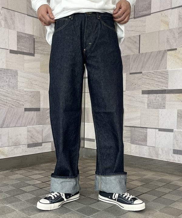 古谷 宗史さんの「【別注】Champion / リバーシブル ロングスリーブ Tシャツ」を使ったコーディネート