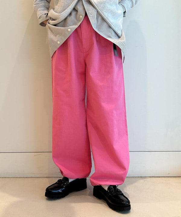 清水 彩乃さんの「BEAMS WOMEN｜【別注】Gramicci / フルジップ パーカー」を使ったコーディネート