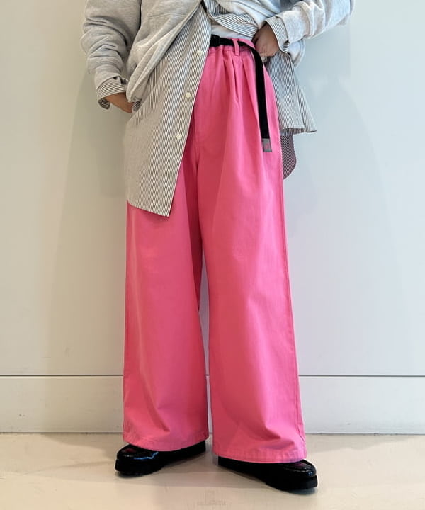清水 彩乃さんの「BEAMS WOMEN｜【別注】Gramicci / フルジップ パーカー」を使ったコーディネート