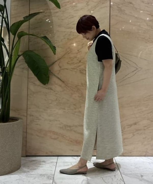 塚越 有紀さんの「BEAMS WOMEN｜モックネック ショート Tシャツ」を使ったコーディネート