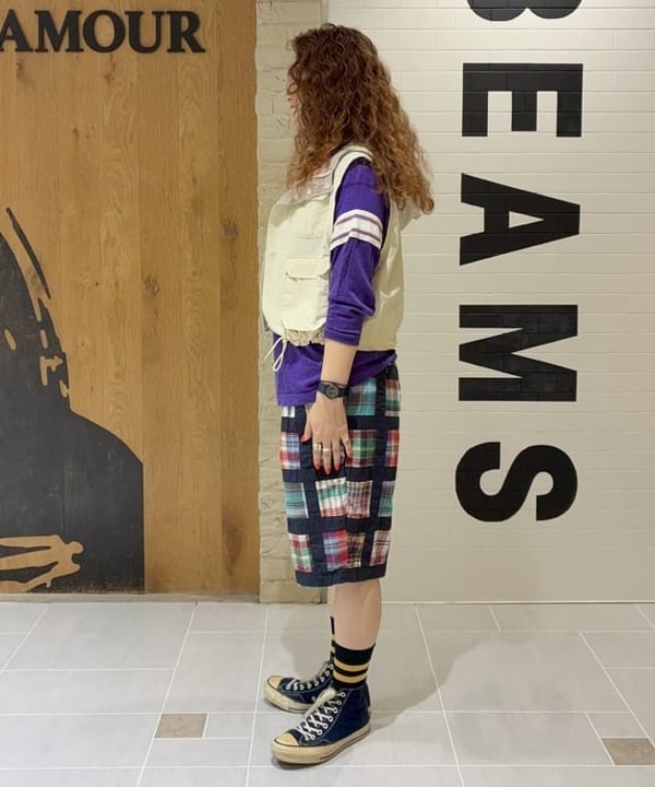 エノモト アミさんの「BEAMS WOMEN｜マウンテンパーカー ベスト」を使ったコーディネート