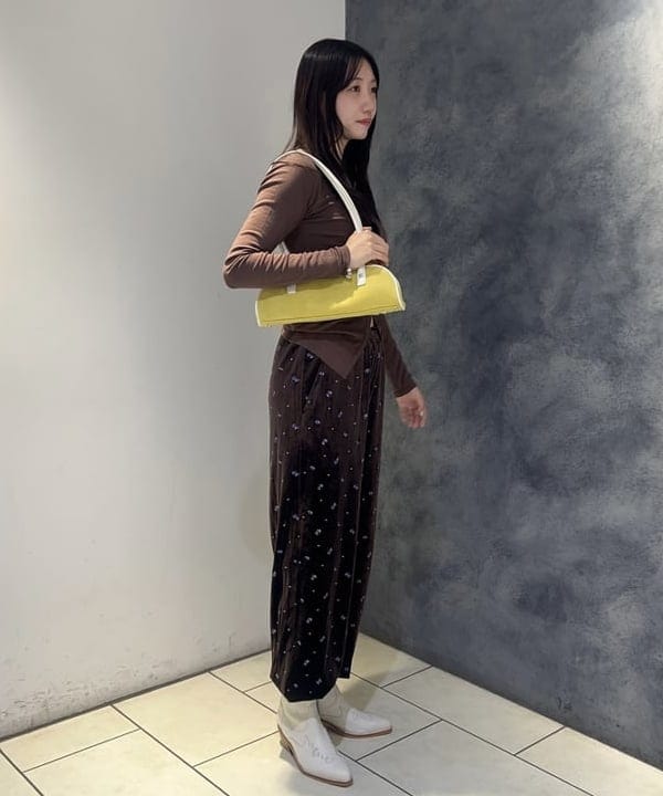 ハルカさんの「BEAMS WOMEN｜【別注】MILLER / ロングスリーブ Tシャツ」を使ったコーディネート