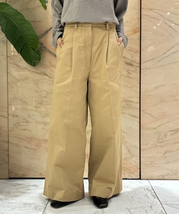 茂野 真楓さんの「BEAMS WOMEN｜BATONER / ブラウジング ポロ ロングスリーブ Tシャツ」を使ったコーディネート