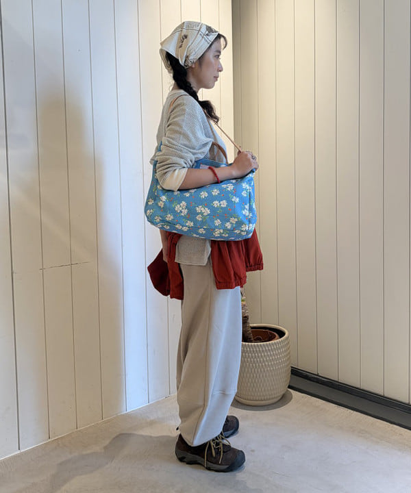 ばるたんさんの「BEAMS WOMEN｜ハニカム ロング スリーブ」を使ったコーディネート